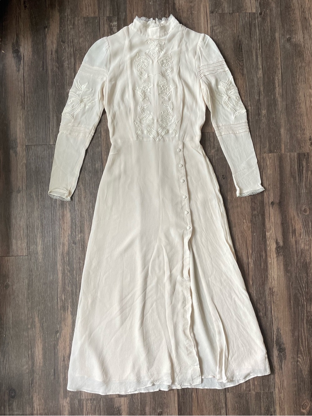 Reformation Cream/Ivory Adelia Long Sleeve Midi Dress
